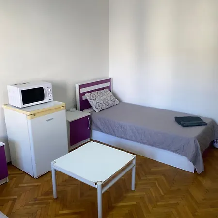 Гостевой дом Centar No Parking Скопье