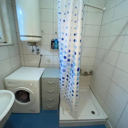 Great Great Location No Parking Гостевой дом Скопье