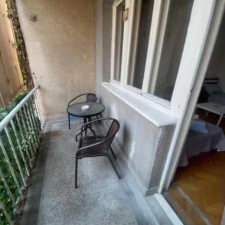 In Centar With Shared Bathroom And Kitchen Pensiune