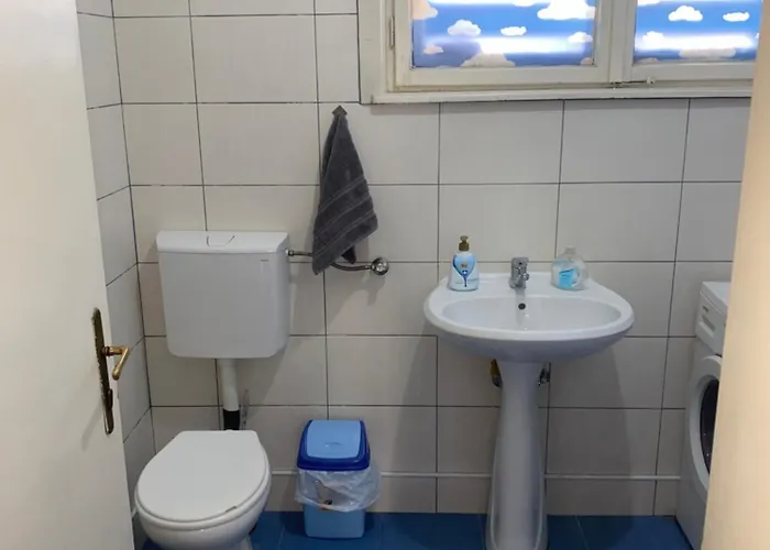 Great Great Location No Parking Гостевой дом Скопье