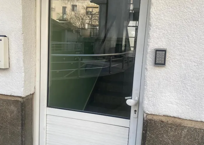 Great Great Location No Parking Гостевой дом Скопье